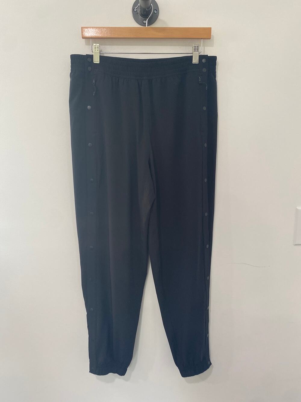 Lululemon Tear Away Mid Rise Track Pants Side Snap Black Size 10